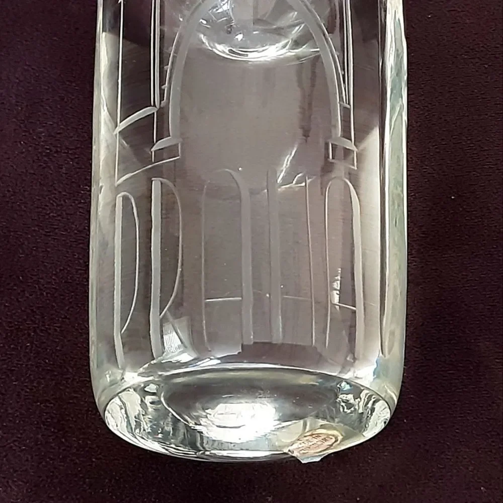 Czech PRAHA Castle | St. Vitus Cathedral Etched Crystal Vase 10